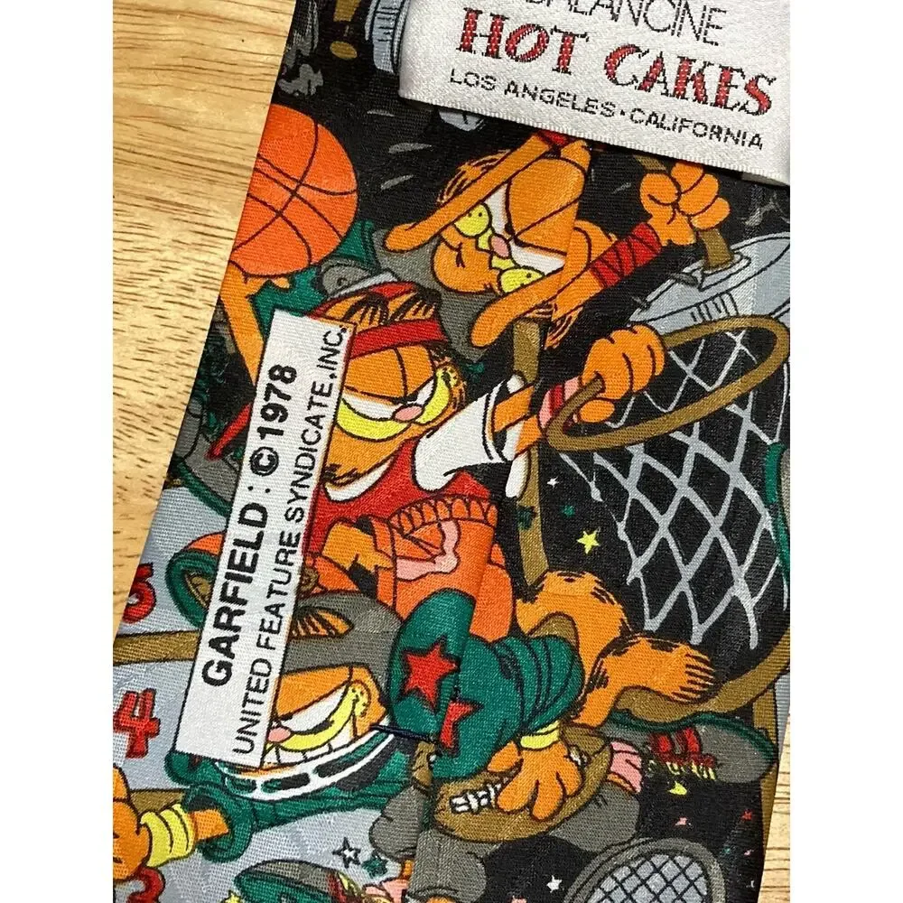 Hot Cakes‎ Balancine Men’s Necktie Novelty Garfield Sports Basketball Soccer